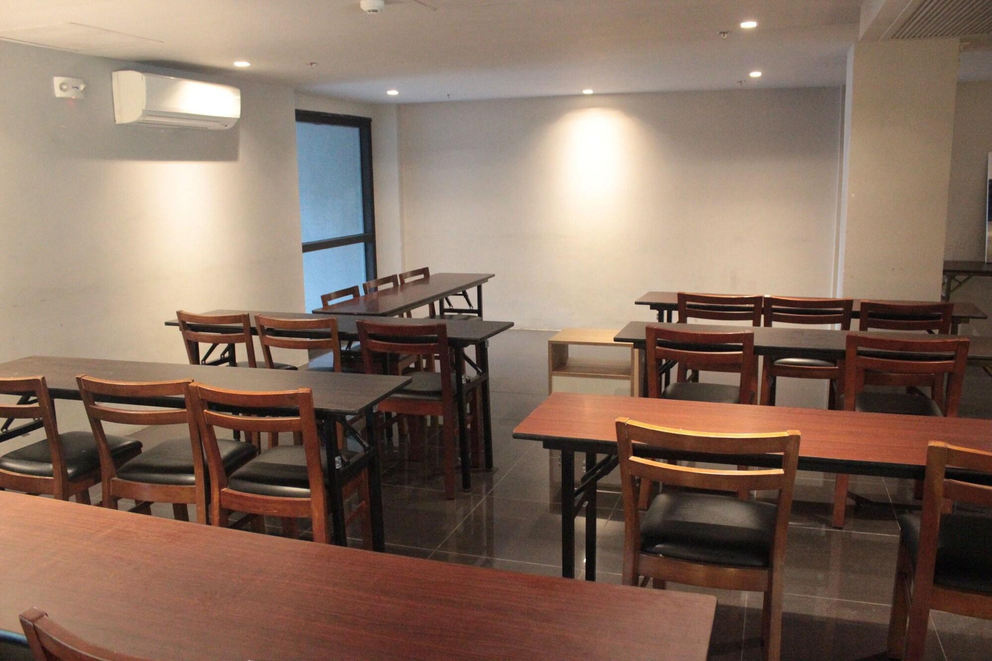 Privato Quezon City Ngoại thất bức ảnh
